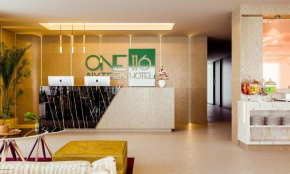 One Sixteen Hotel